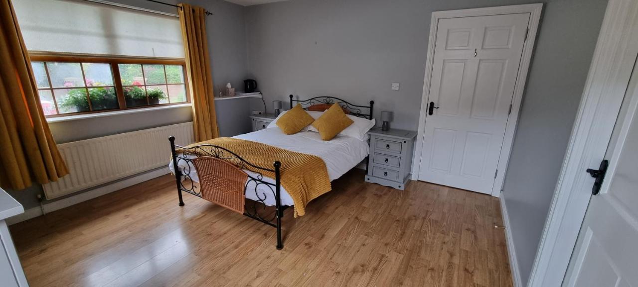 The Madden Guest House Gilford Dış mekan fotoğraf
